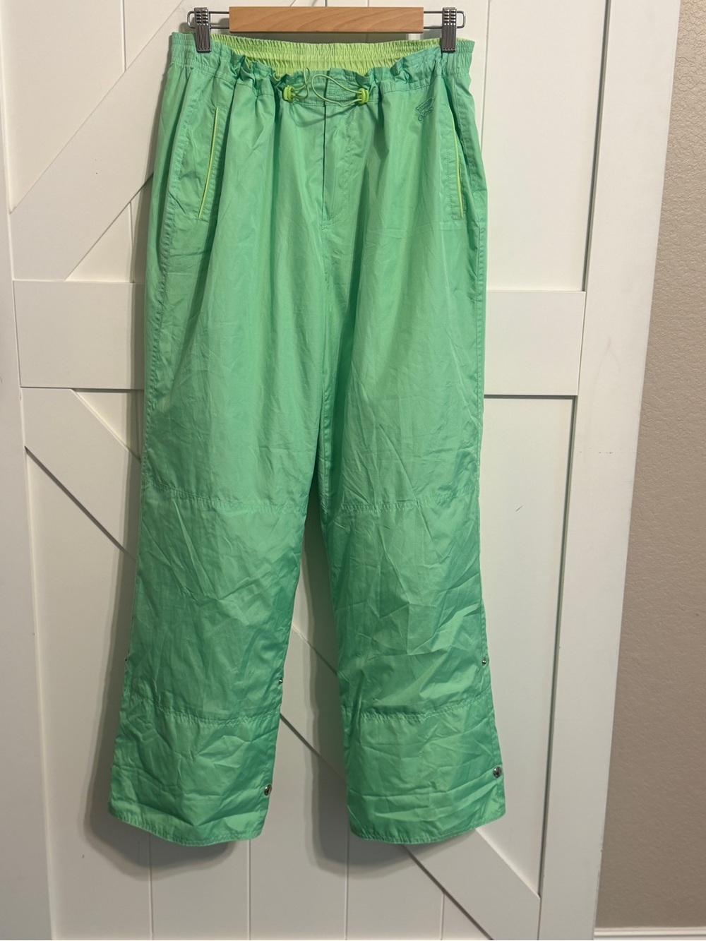 Oleg Cassini Sport Women’s Large Green Track Pants Wide Leg Snap Hem Y2K